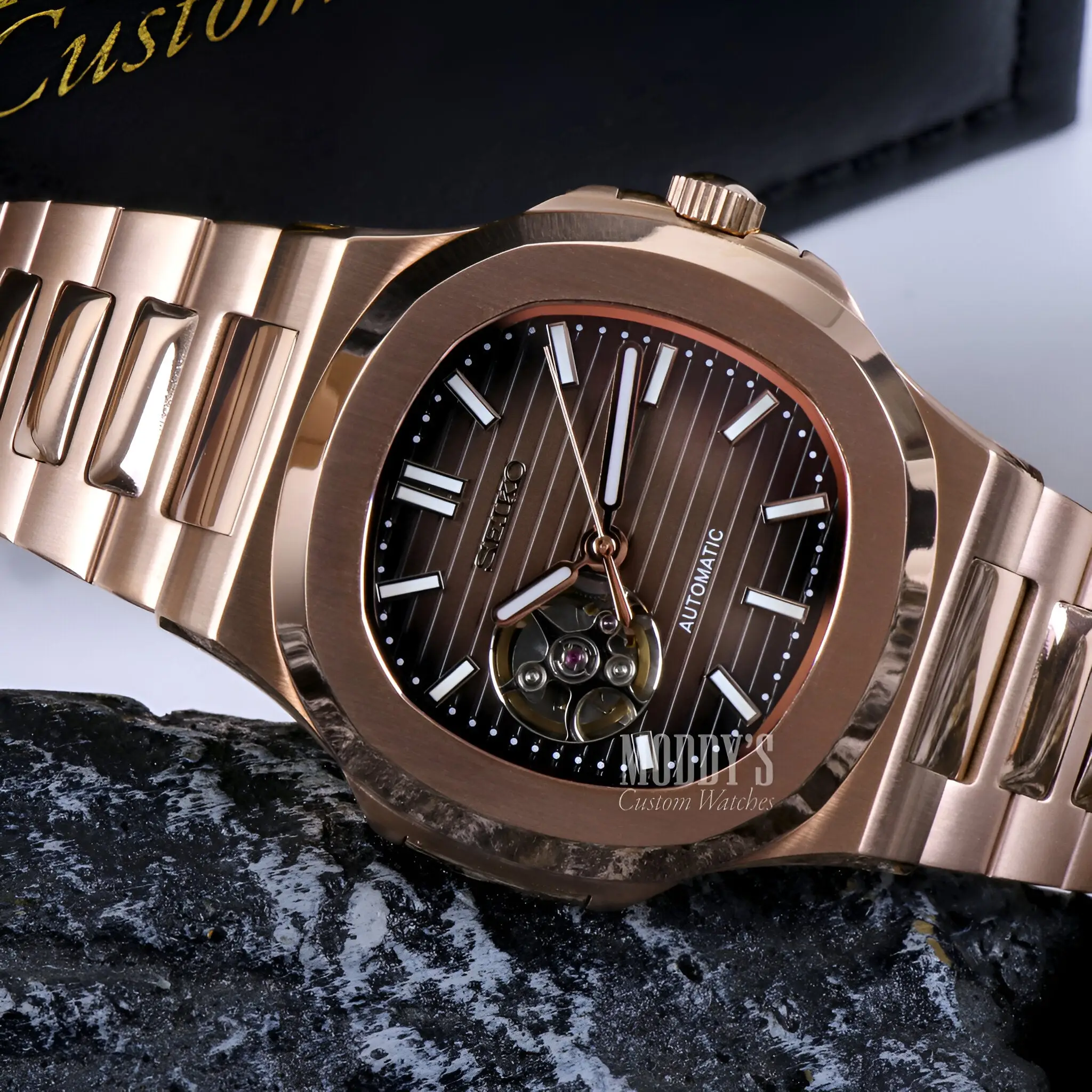 Nautiko | Rose Gold Chocolate Open Heart - Image 10