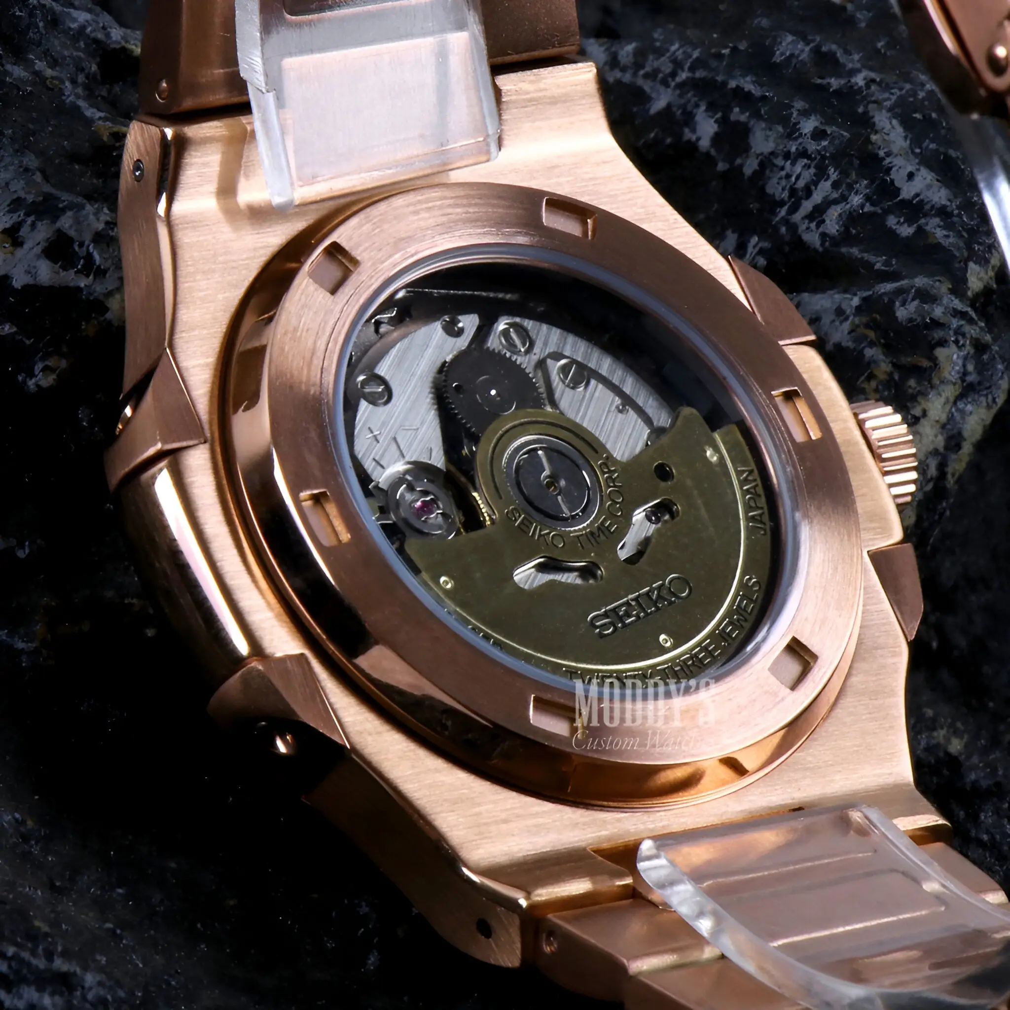 Nautiko | Rose Gold Chocolate Open Heart - Image 11
