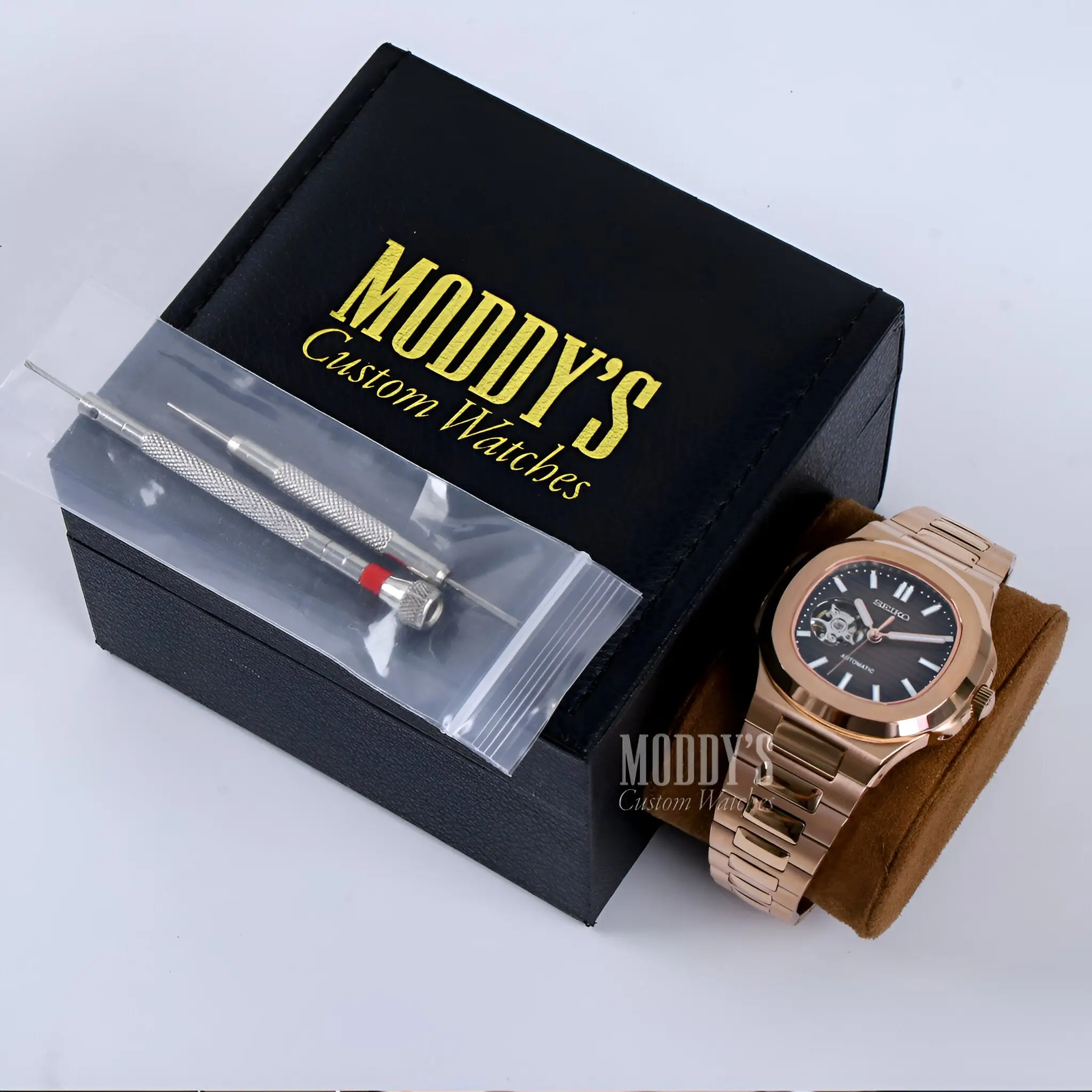 Nautiko | Rose Gold Chocolate Open Heart - Image 13