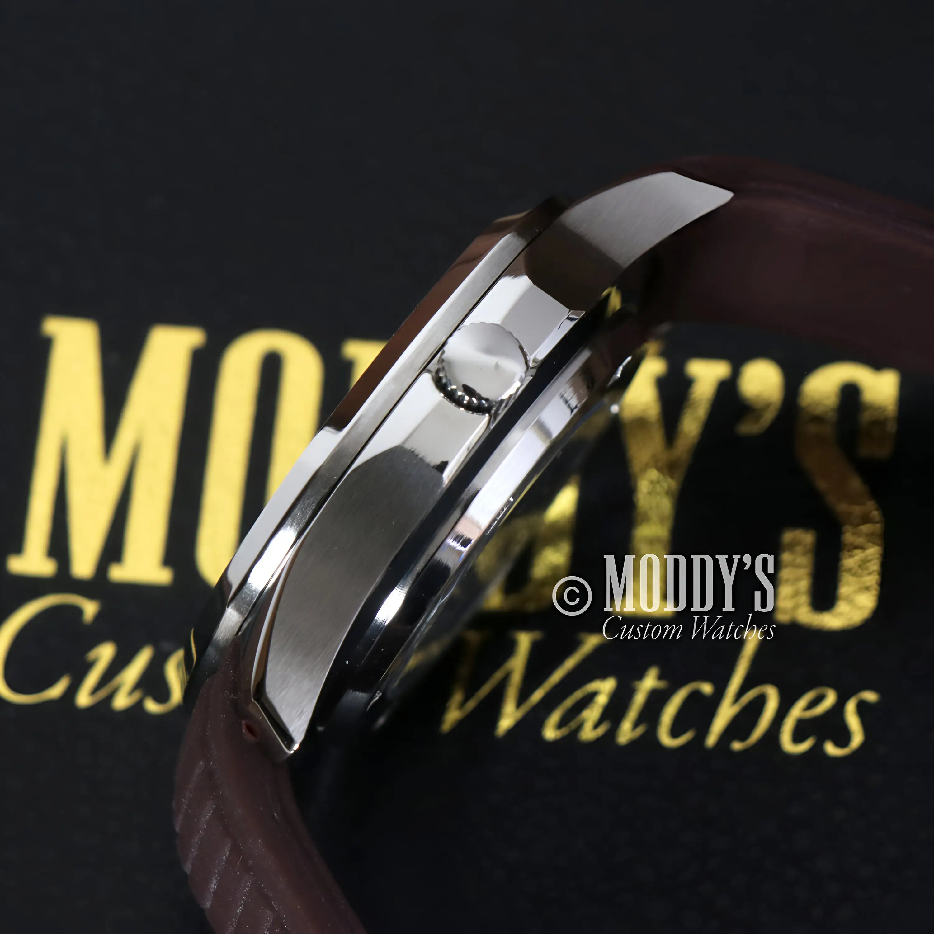 Seikonaut | Brown - Image 3