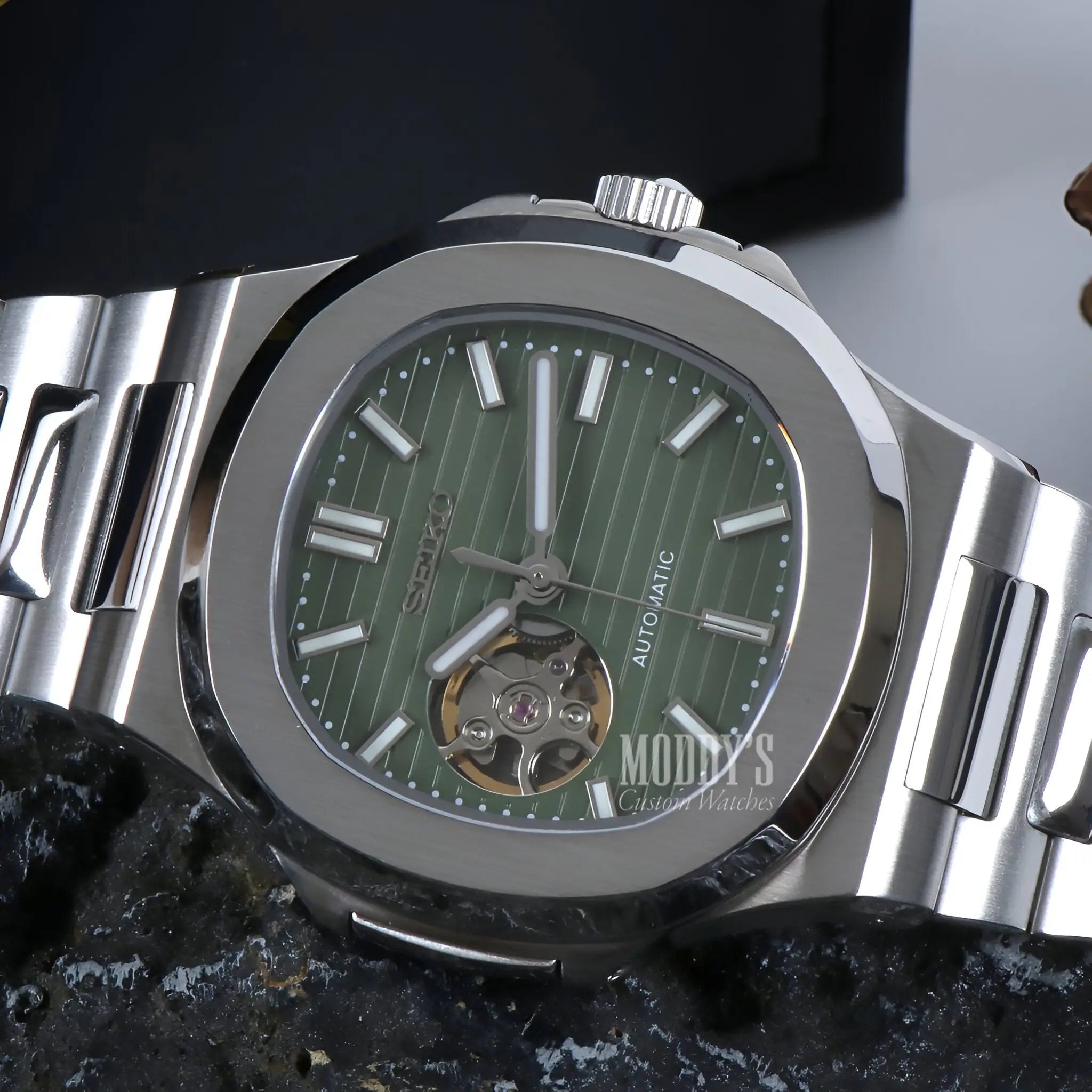 Nautiko |  Olive Green Open Movement - Image 7